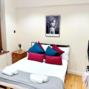White's Row Resident Habitación en casa particular Londres
