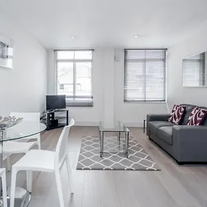 Roomspace Serviced - River House Apartamento Londres